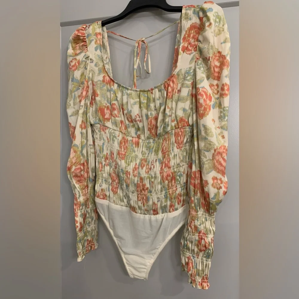 Free People Intimately Smock It To You Bodysuit size Medium Floral Ivory Smocked - Picture 14 of 15